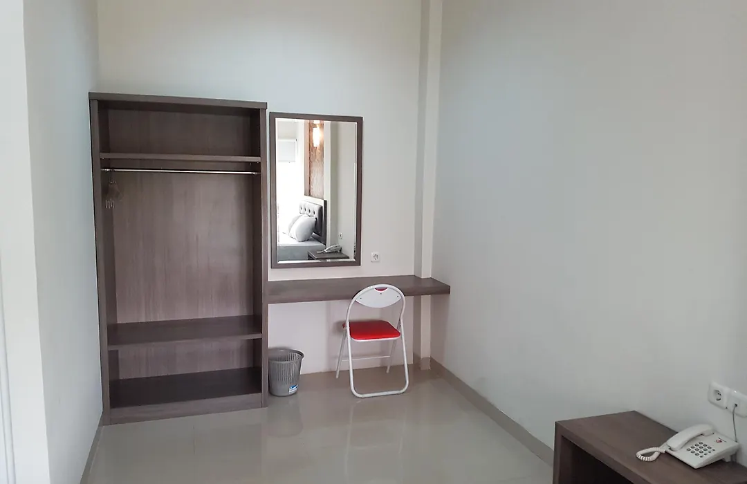 Ethan Hotel Kelapa Gading-1